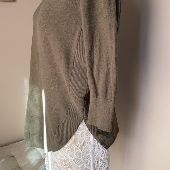 Express olive green sweater size small - Picture 3 of 5
